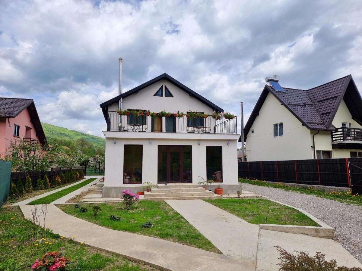 Hanul Doftana Trăisteni Exterior foto