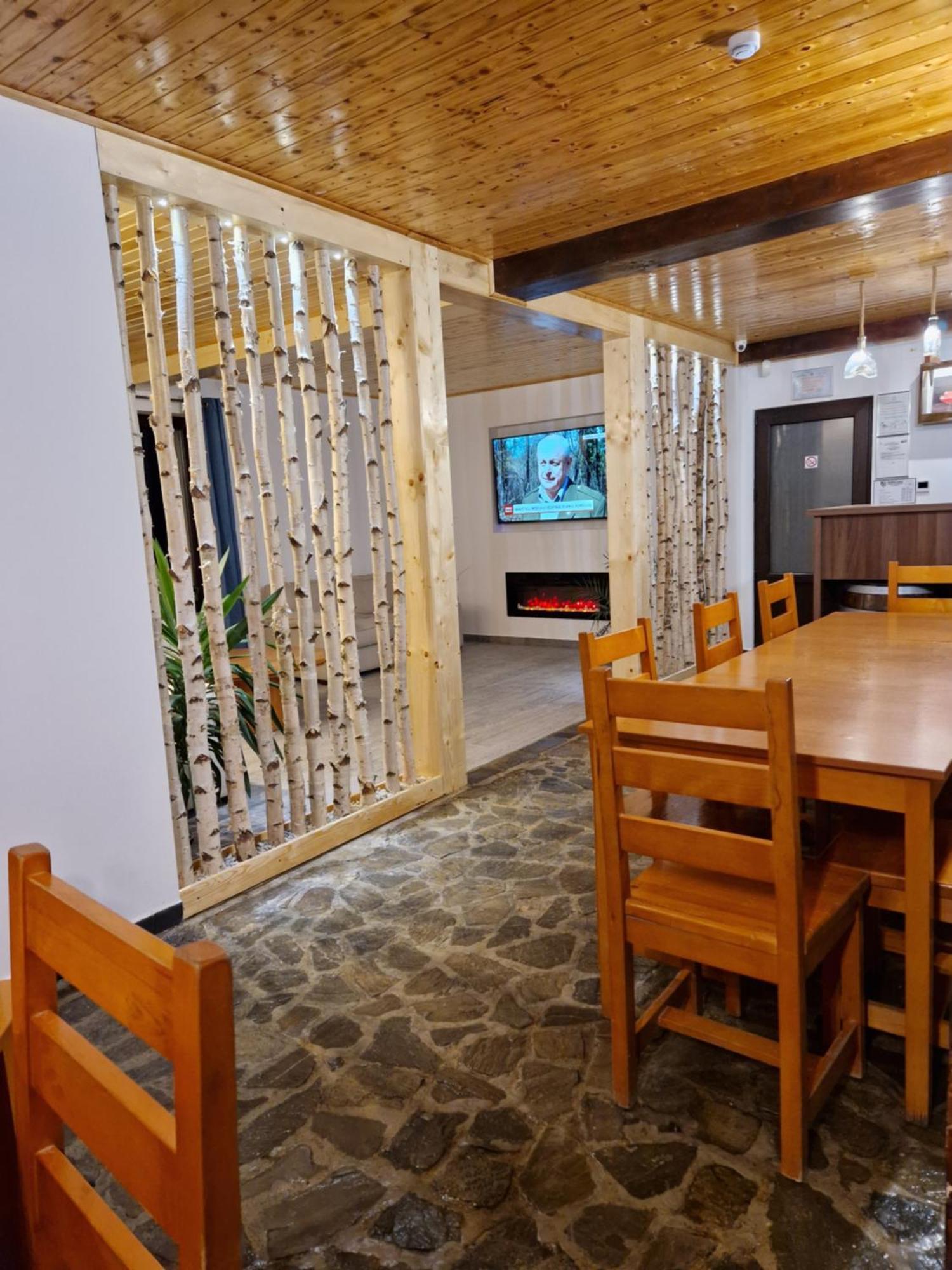Hanul Doftana Trăisteni Exterior foto
